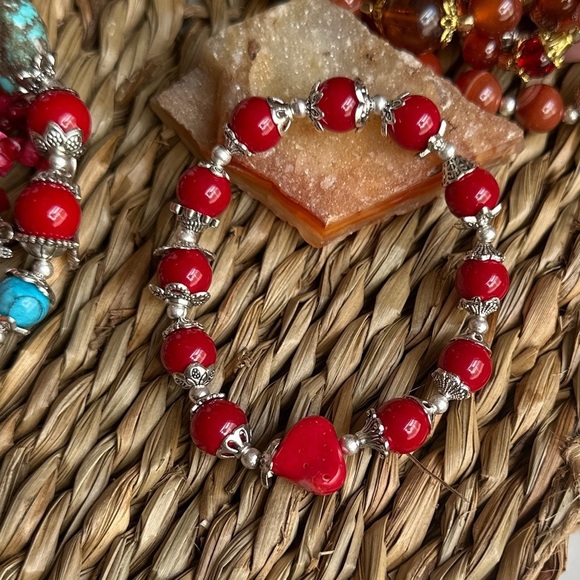 Coral/beaded bracelet/protection and wealth for Taurus - Picture 1 of 7